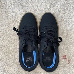 nike sb with gummy bottom